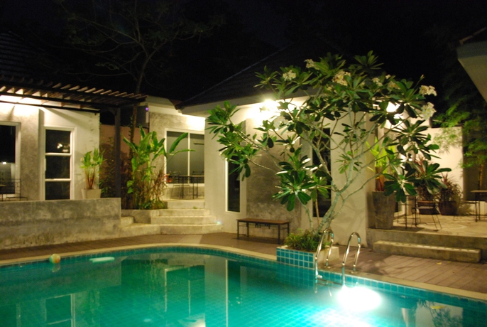 Imagen de la piscina del Hotel Laila Pool Village. Foto 13