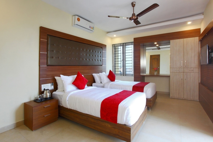 Imagen de la habitación del Hotel Laimar Suites. Foto 2