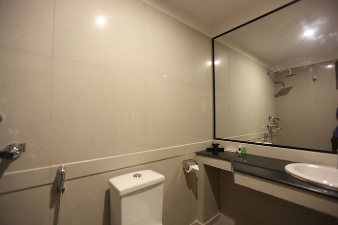 Imagen de la habitación del Hotel Laimar Suites. Foto 9