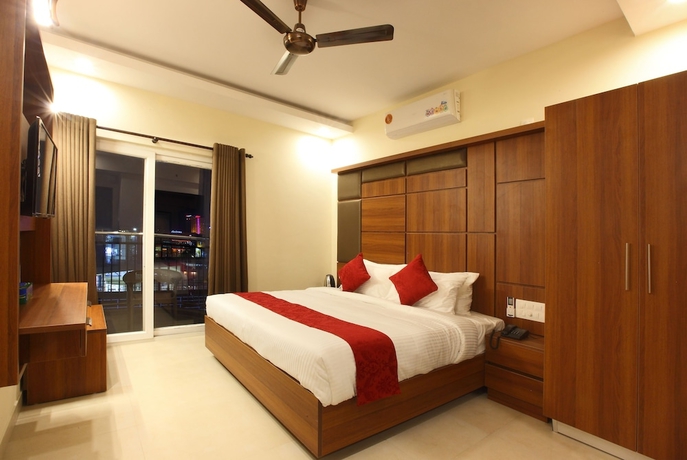 Imagen de la habitación del Hotel Laimar Suites. Foto 10