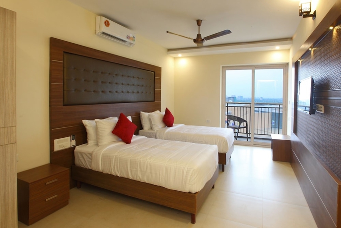 Imagen de la habitación del Hotel Laimar Suites. Foto 12