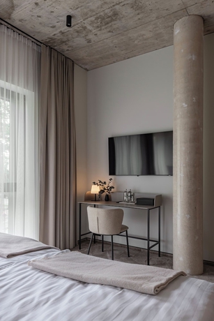 Imagen de la habitación del Hotel Lajos. Foto 9