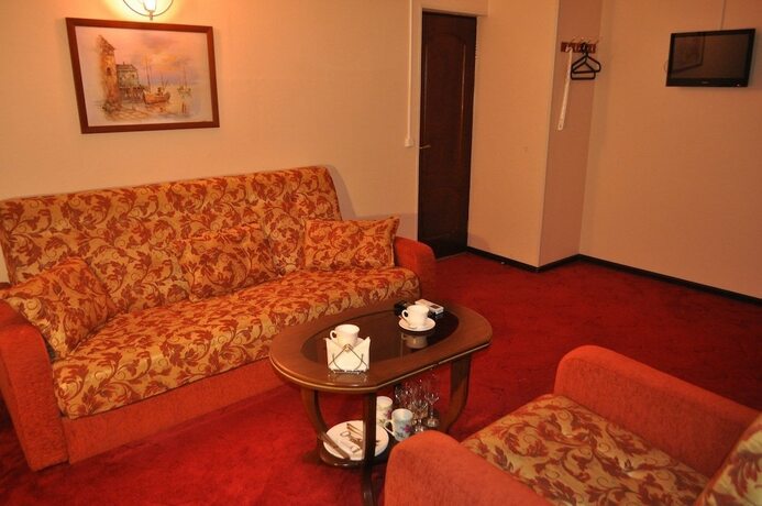 Imagen de la habitación del Hotel Lakada. Foto 13