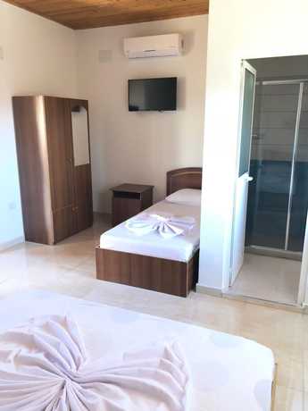 Imagen de la habitación del Hotel Lakaj 2. Foto 13
