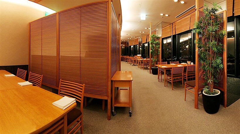 Imagen del bar/restaurante del Hotel Lake Biwa Otsu Prince. Foto 3
