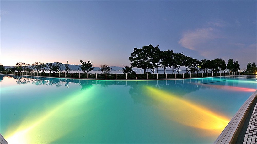 Imagen de la piscina del Hotel Lake Biwa Otsu Prince. Foto 8
