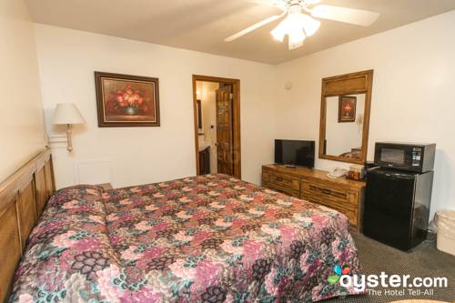 Imagen de la habitación del Hotel Lake Bluff Inn and Suites. Foto 6