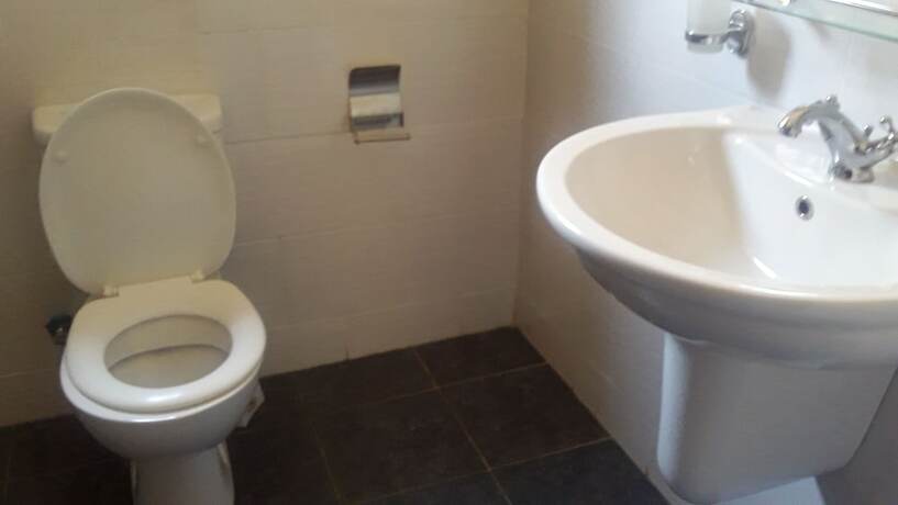 Imagen general del Hotel Lake Breeze House. Foto 7