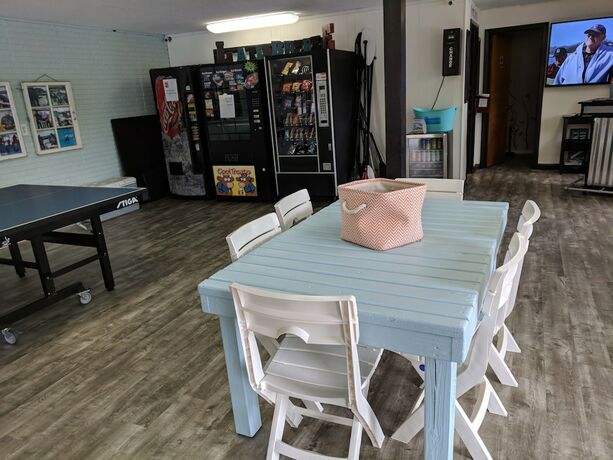 Imagen general del Hotel Lake Breeze Resort. Foto 2