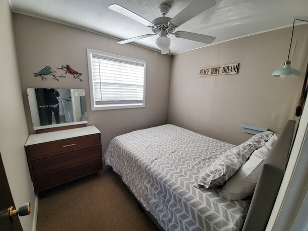 Imagen de la habitación del Hotel Lake Breeze Resort. Foto 19