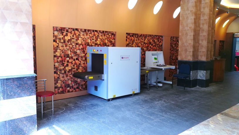 Imagen de los interiores del Hotel Lake Castle. Foto 17