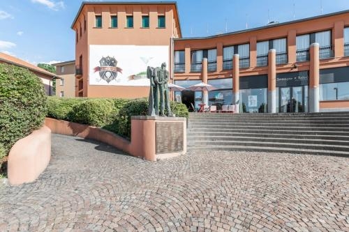 Imagen general del Hotel Lake Como Golf. Foto 4