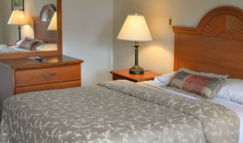 Imagen de la habitación del Hotel Lake Crest Inn. Foto 13