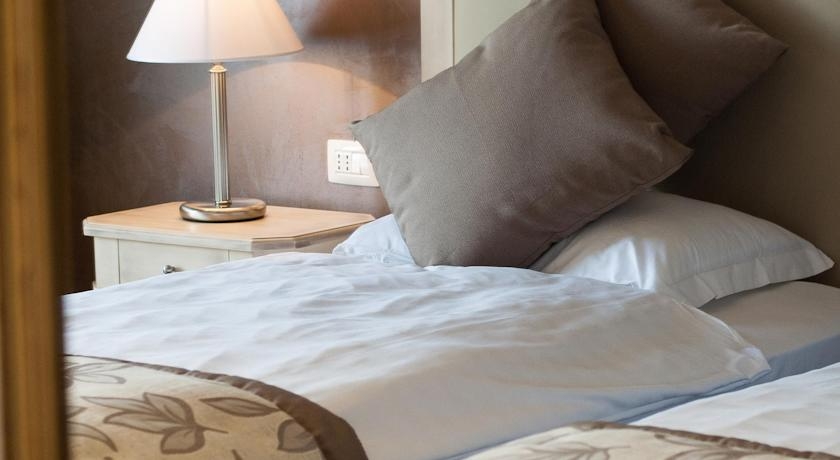 Imagen de la habitación del Hotel Lake Front Brenzone. Foto 5