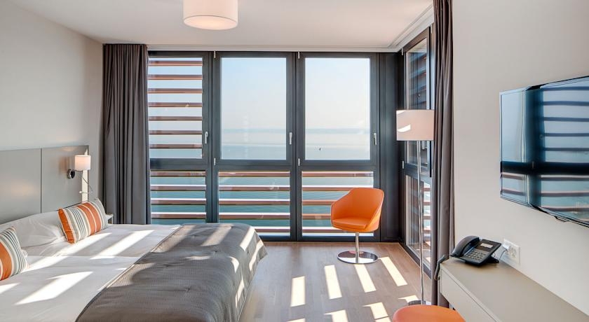 Imagen de la habitación del Hotel Lake Geneva. Foto 4