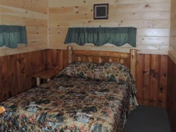 Imagen de la habitación del Hotel Lake George Diamond Cove. Foto 13