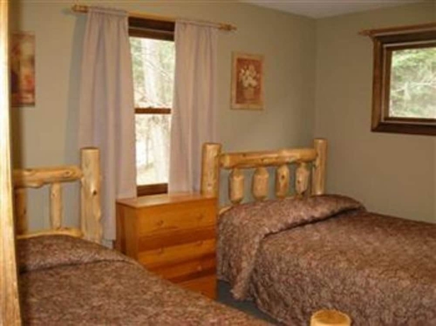 Imagen de la habitación del Hotel Lake George Diamond Cove. Foto 15