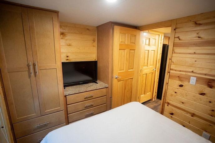 Imagen de la habitación del Hotel Lake George Escape - Campground. Foto 6
