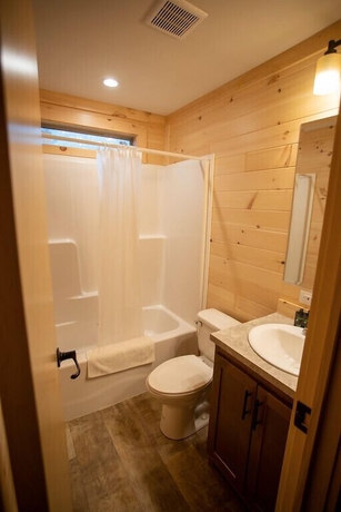 Imagen de la habitación del Hotel Lake George Escape - Campground. Foto 17