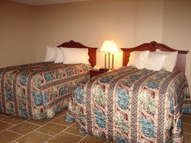 Imagen de la habitación del Hotel Lake Grassy Inn and Suites. Foto 4