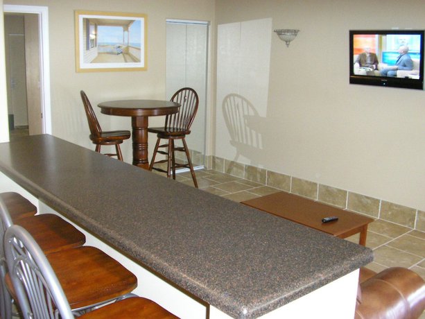 Imagen de la habitación del Hotel Lake Grassy Inn and Suites. Foto 14