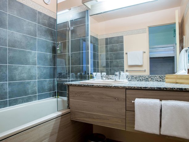 Imagen de la habitación del Hotel Lake Hôtel Courchevel 1850. Foto 12