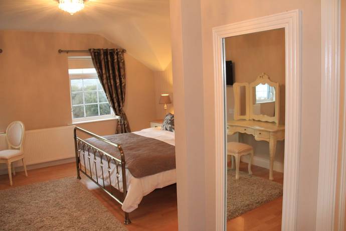 Imagen de la habitación del Hotel Lake House, Naran. Foto 7