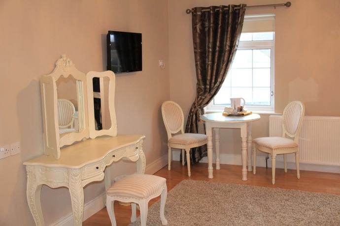 Imagen de la habitación del Hotel Lake House, Naran. Foto 13