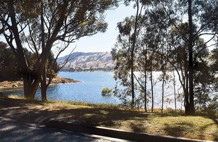 Imagen general del Hotel Lake Hume Resort. Foto 8