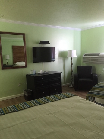 Imagen de la habitación del Hotel Lake Inn and Restaurant. Foto 14