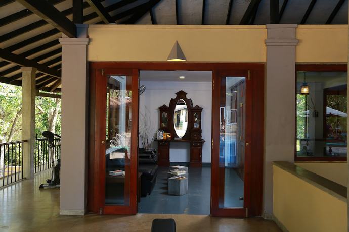 Imagen general del Hotel Lake Lodge Boutique Kandalama. Foto 3