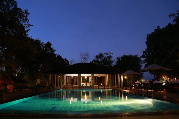 Imagen de la piscina del Hotel Lake Lodge Boutique Kandalama. Foto 20