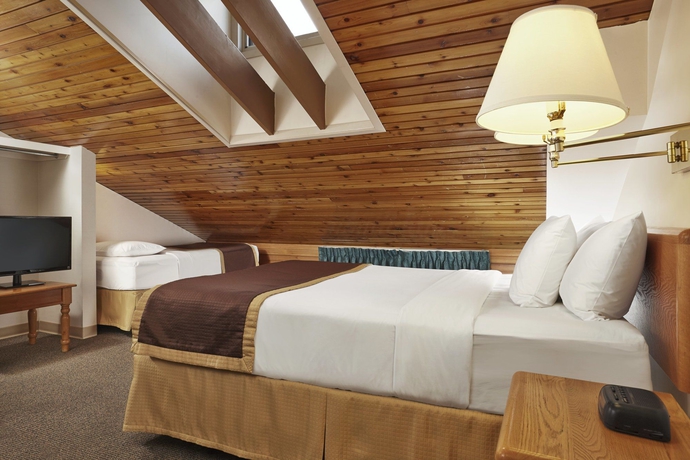 Imagen de la habitación del Hotel Lake Louise Inn. Foto 2