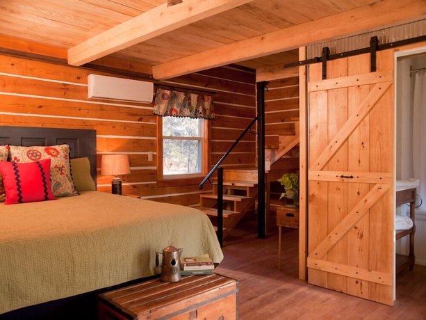 Imagen de la habitación del Hotel Lake Lucerne Resort and Ranch. Foto 4