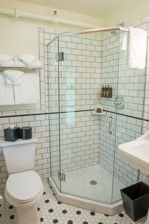 Imagen general del Hotel Lake Mcdonald Lodge - Inside The Park. Foto 2