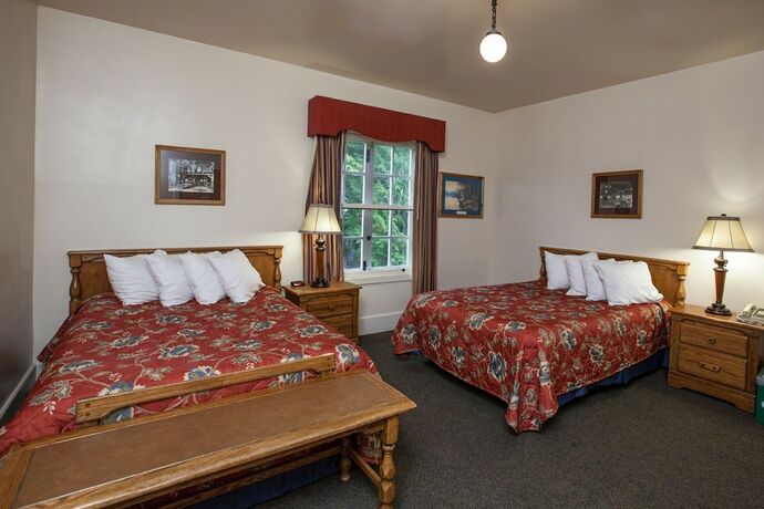 Imagen general del Hotel Lake Mcdonald Lodge - Inside The Park. Foto 8