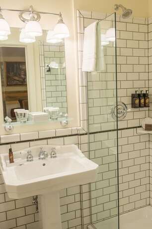 Imagen de la habitación del Hotel Lake Mcdonald Lodge - Inside The Park. Foto 15