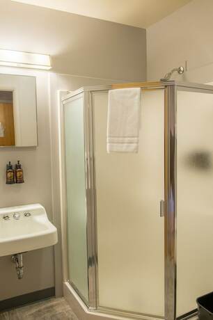 Imagen de la habitación del Hotel Lake Mcdonald Lodge - Inside The Park. Foto 19