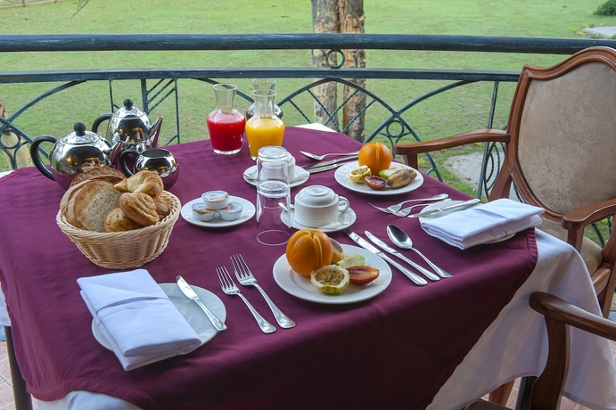 Imagen del bar/restaurante del Hotel Lake Naivasha Sopa Resort. Foto 9