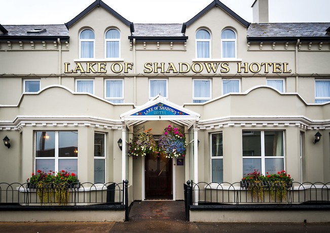 Imagen general del Hotel Lake Of Shadows. Foto 1