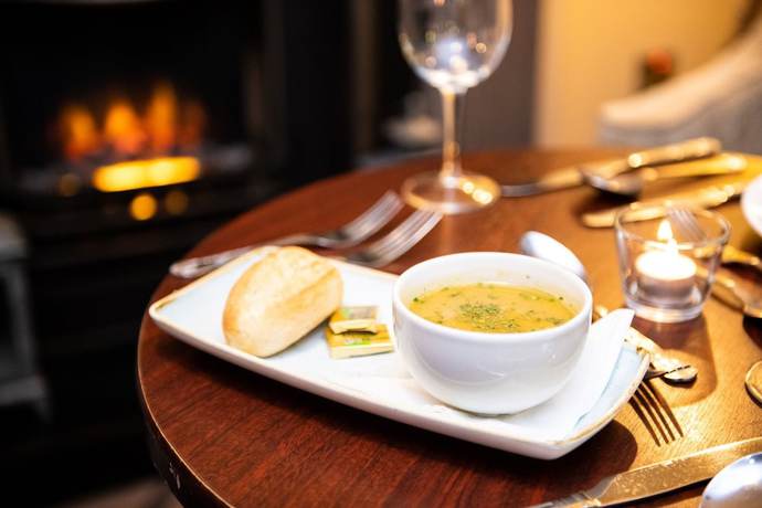 Imagen del bar/restaurante del Hotel Lake Of Shadows. Foto 5