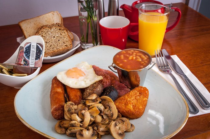 Imagen del bar/restaurante del Hotel Lake Of Shadows. Foto 7