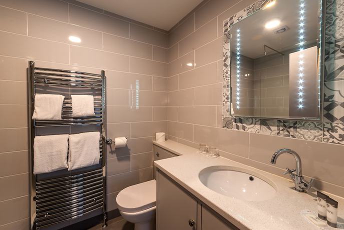 Imagen de la habitación del Hotel Lake Of Shadows. Foto 20