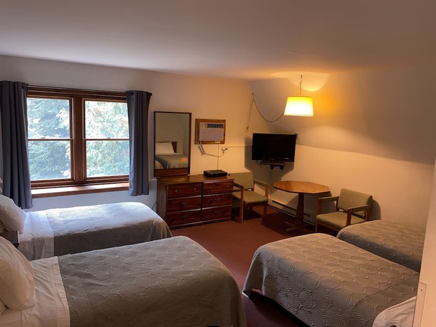 Imagen de la habitación del Hotel Lake Ontario Motel and Inn. Foto 8