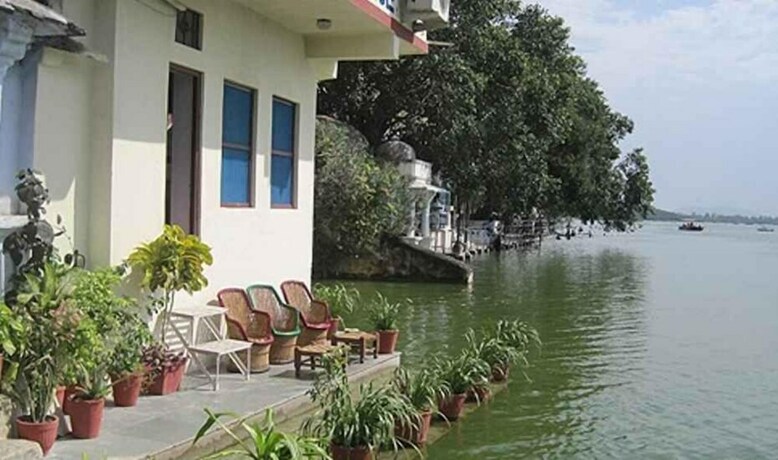 Imagen general del Hotel Lake Paradise, Udaipur. Foto 2