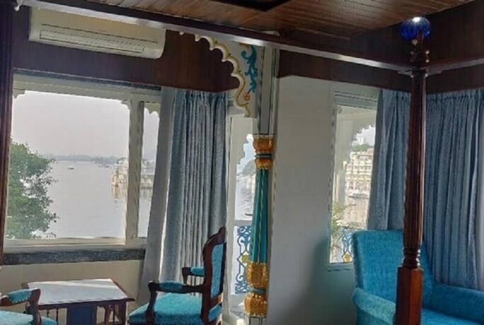 Imagen de los interiores del Hotel Lake Paradise, Udaipur. Foto 11