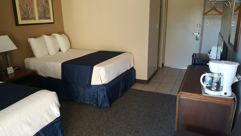 Imagen de la habitación del Hotel Lake Powell Canyon Inn. Foto 11