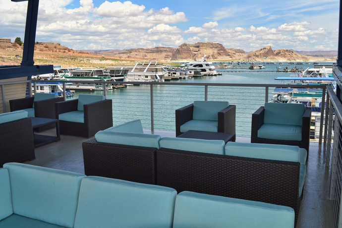 Imagen del bar/restaurante del Hotel Lake Powell Resort. Foto 6