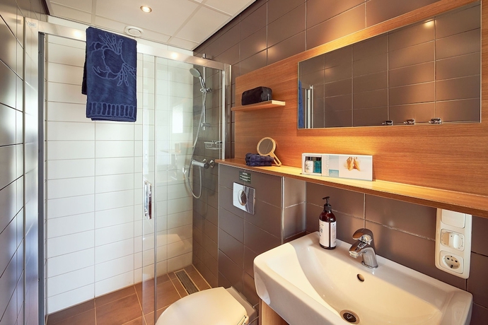 Imagen de la habitación del Hotel Lake Resort Beekse Bergen. Foto 13