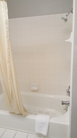 Imagen de la habitación del Hotel Lake Ridge. Foto 5